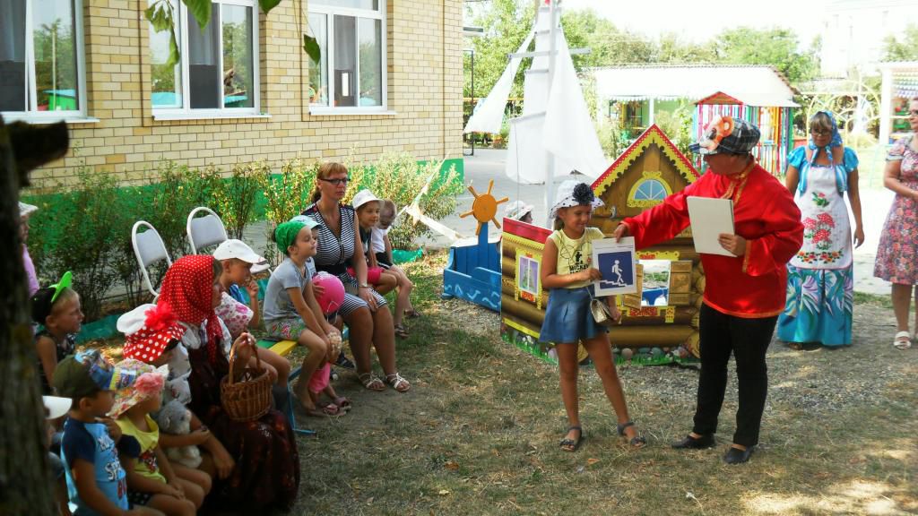 Знаки дорожного движения знать должны все